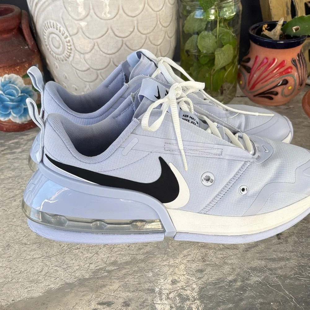 Nike Cool Gray Athletic Shoes - Picture 6 of 8